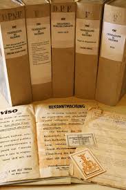 Riunì inizialmente i fondi archivistici conservati sino a quel momento presso la biblioteca comunale classense: Fondi Istituto Storico Di Ravenna