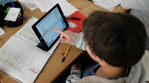 Eigenschreibweise mebis) ist ein internetportal des bayerischen kultusministeriums. Homeschooling In Bayern Warum Streikt Mebis Dauernd Bayern Sz De