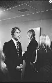 Françoise hardy et jacques dutronc ont connu très jeunes le succès et la gloire grâce à des chansons qui ont su capter les espoirs d'une jeunesse et l'insolence d'une époque, celles des années 60. Jacques Dutronc Et Francoise Hardy Emission Le Palmares Des Chansons En 1967 Purepeople