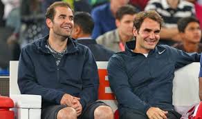 An der tür zum centre court warteten pete sampras, damals knapp 30 jahre alt, und der zehn jahre jüngere roger federer auf das zeichen. Federer Oder Sampras Zu Wahlen Ist Wie Ein Vergleich Zwischen Messi Und
