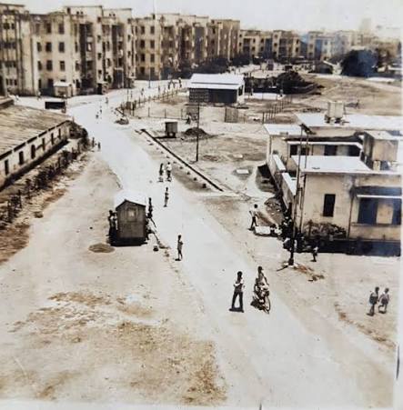1900: View from Bandora Point (Bandra) A rare view of Bandora Point, now Bandra. This picture was taken very likely from the Bandra Fort. #OldMumbai Source: Past-India