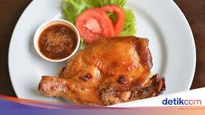 Ayam goreng dengan kremesan yang gurih enak selalu jadi incaran. Ayam Bakar Madu Sambal Rawit Sedap Ada Di 5 Tempat Ini