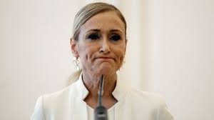 Cifuentes reconoce que no defendió su Trabajo de Fin de Máster