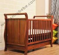 Multi-Function Baby Wooden Infant Cot Bed with Castors Baby Crib