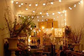 Hanging lights are a beautiful way to decorate your dorm room or apartment & it's damage free so. Pin On Tlwh