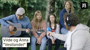 They won the melodi grand prix junior in 2002, a norwegian singer/songwriter. P3morgen Vilde Og Anna Vestlandet Live Fra Benken Til Ronny Youtube