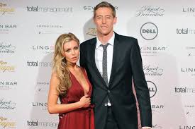 Check out his latest detailed stats including goals, assists, strengths & weaknesses and match ratings. Peter Crouch Moja Zona Nie Ekstraklasa Trolls Facebook