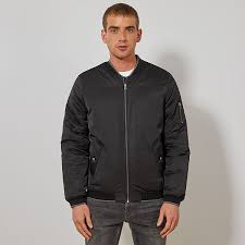 Descubra os nossos produtos de moda na loja online da kiabi. Bomber Matelasse Homme Kiabi 30 00