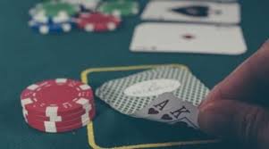 Across the world's casinos you will find a wide selection of table games like blackjack, three card poker, roulette, and baccarat. Top 10 Casino Card And Table Games Gamerlimit