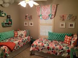 17 Best Ideas About Small Shared Bedroom On Pinterest Kids Shared Girls Room Small Shared Bedroom Shared Girls Bedroom