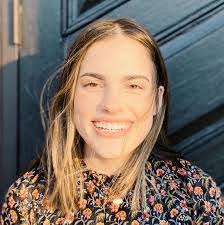 Charlotte Weems's Instagram, Twitter & Facebook