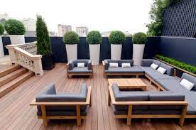 Garden furniture & outdoor living clear all. Planters In The Garden 56 Ideas For Artistic Garden Design Interior Design Ideas Ofdesign