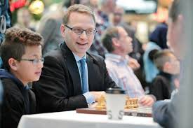 Jan ståhlberg ägde inte några aktier i hoist sedan tidigare. Social Chess Project In Stockholm Swedish Industry Meets Suburbs Chessdom