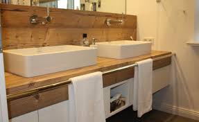 Bietet praktische produkte für das badezimmer von heute an. Waschtisch Unterschrank Mit Integrierter Wandverkleidung Modern Badezimmer Hamburg Von Tobias Stahl Tischlerei Und Raumausstattung