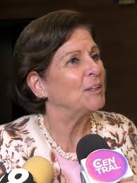 Reacción de Pilar Cisneros a críticas políticas