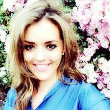 Cassandra Wakefield's Instagram, Twitter & Facebook