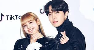 Readers, we all are clearly aware of the fact that jungkook and lisa have been friends in real life for a long time. Seven Times Lisa X Bts Hoseok Vi Wattpad