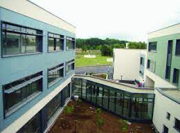 Invatamant primar, gimnazial si liceal, cu predare numai in limba franceza. ClÄƒdire High Tech Liceul Francez Anna De Noailles O ScoalÄƒ A Viitorului Bursa ConstrucÅ£iilor