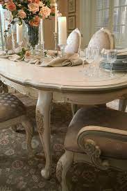 For 26 years, aico/amini innovation corp has been known for original, high quality and intricately designed home furnishings. Aico Furniture Michael Amini Lavelle Blanc 78 102 W X 42 D Oval Dining Table Aic54000n04