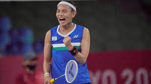 Jun 15, 2021 · 戴資穎轉發網友的立蛋照片。（圖／翻攝自facebook／戴資穎/ tai tzu ying） 沒想到戴資穎在15日就貼出一段30秒的影片，非常專心地兩眼緊盯著蛋，並用手扶慢慢對準羽毛球球頭的位置，才過6秒就順利立蛋。 B36iqlkubk545m
