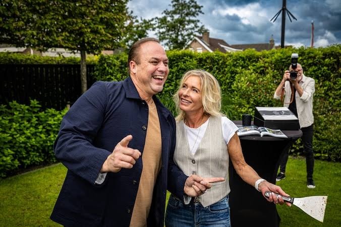 Frans Bauer dolgelukkig dat hij opa wordt: 'Kom straks beschuit met muisjes  eten' | Show | AD.nl