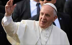 Franciszek powiedział również, że niektórzy kardynałowie elektorzy żartobliwie zasugerowali mu, aby wybrał albo „adriana, ponieważ papież adrian vi był reformatorem kościoła, albo „klemensa, aby wyrównać rachunki z papieżem. Papiez Franciszek Osoby Lgbt Sa Dziecmi Boga Trzeba Dac Im Zwiazki