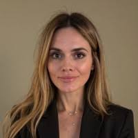 Natalie Cantley's Instagram, Twitter & Facebook