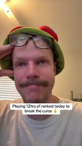 Im getting out of Emerald today 🙏 #leagueoflegends #leaguetok #leaguetiktok