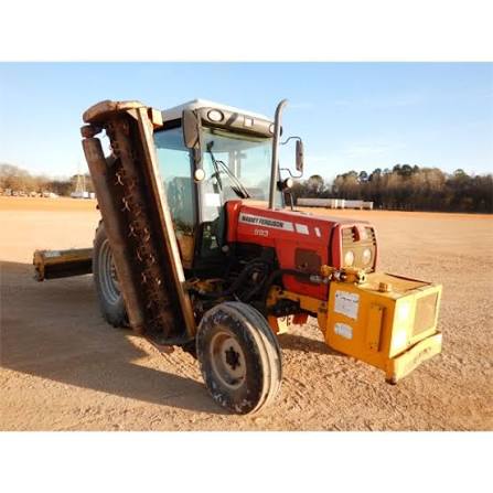 Massey Ferguson 593 Tractor