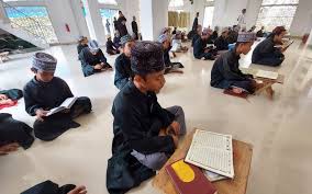 We did not find results for: Mengintip Pesantren Kanzul Ulum Padang Gudang Para Pencari Ilmu Bagian 1