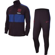 Découvrez nos prix bas survetement nike et bénéficiez en prime de 5% minimum remboursés sur votre achat. Survetement Fc Barcelone Violet Saison 2019 2020 Footkorner