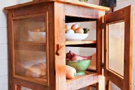 Exemple De Garde Manger A Faire Soi Meme Garde Manger Bois Garde Manger Garde Meuble De Legumes