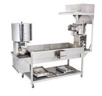 Vented Giant and CMD 25 on 6 ft Twin Table - Cretors