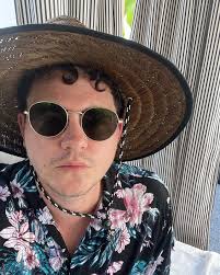 Max Benson (@maxmanbassman) • Instagram photos and videos