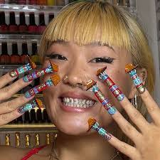 Carol Eckert's Instagram, Twitter & Facebook