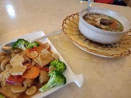 Hongkong style restaurant,u have to have a glass o ice yinyang. The 10 Best Chinese Restaurants In Kuching Tripadvisor