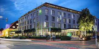 A family hotel near hamburg airport with a restaurant, meeting rooms and panorama sauna and fitness area on the 18th floor. Expansion Ihg Eroffnet 30 Holiday Inn In Deutschland