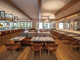 Fig Olive Starts Lunch Service Hot Chocolate Serving Breakfast More Chicago Restaurants Olive Restaurant Frozen Food