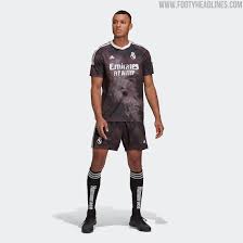 Pes 6 real madrid 2016/17 gdb kits hd. Adidas X Pharrell Human Race Football Kits Released Arsenal Bayern Juventus Manchester United Real Madrid To Be Worn In Match Footy Headlines