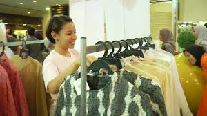 Ada rezeki kita jumpa lagi. 72 Hour Long Kl Raya Festival Promises Shopping Extravaganza Thestartv Com