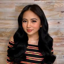 Ella Cruz 💗 @ 💓 💄 @makeupbylinuy 💆🏻‍♀️ @brixbatalla #hairbybrixbatalla  Assisted by @dudangavancena