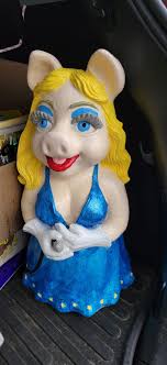 Found item outside music store given to staff