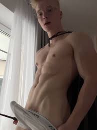 Alex @alexmaude01 - Twitter Profile | Sotwe