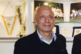 Juli 1964 geburtsort cremona, italien größe 180 cm position stürmer vereine in der jugend … deutsch wikipedia. Gianluca Vialli Parla Del Tumore Questa Malattia E Piu Dura Di Quanto Si Possa Sperare