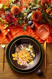 Since it's a moment to be cherished, party decorations must complement the happiness present in the air. 45 Fall Table Decorations Ideas For Autumn Tablescapes