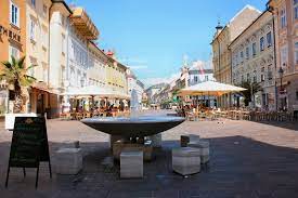 The cities of graz, linz, salzburg, and innsbruck all have more than 100,000 in population with the rest of austria's cities having populations of under 100,000. Visit And Explore Klagenfurt The Capital Of Carinthia In Austria