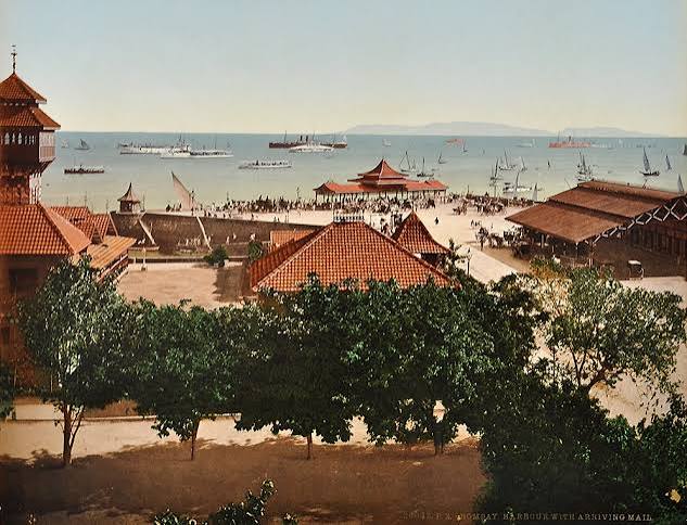 Apollo Bunder & Harbour British Era Bombay, 1900 Photo - Past-India