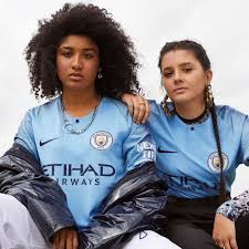 Manchester city home colors, woven crest, and flexible colored side tape show your man city pride. Members Of Manchester City S Community Foundation Citc Help Unveil Club S 2018 19 Kit Nike News