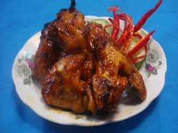 Bahkan, semakin nikmat kalau disajikan dengan siraman bumbu, seperti saus jamur. Cara Merebus Ayam Sebelum Dibakar