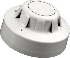 Smoke detector offers outstanding detection performance at a very competitive price. 55000 317apo Series 65 Optical Smoke Detector